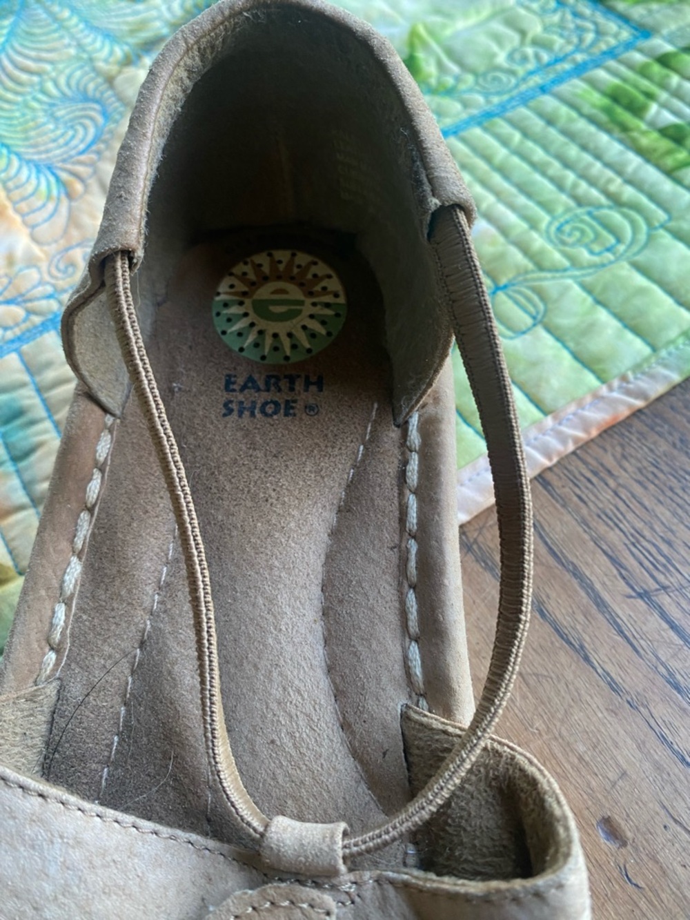 Earth Shoes Women's Tan Suede Floral Slingback Clogs - Picture 3 of 5